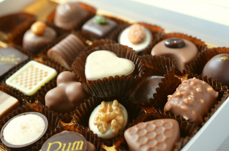 chocolaterie-PLAN D AUPS STE BAUME-min_chocolates_food_candy_calories_nibble_chocolate_heart-782043